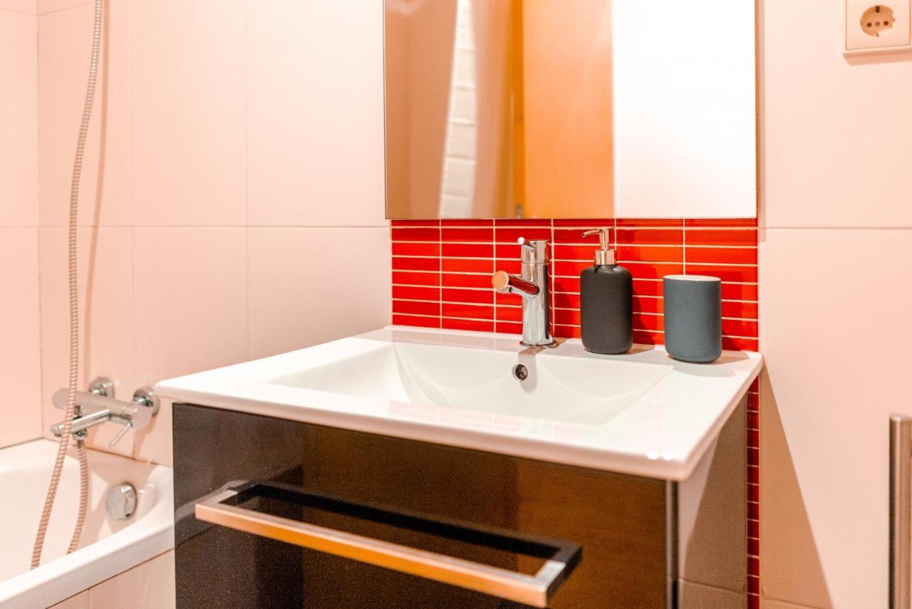 Cozy Studio In The Heart Of Lapa - 5Min Walk To Metro! Порту Экстерьер фото