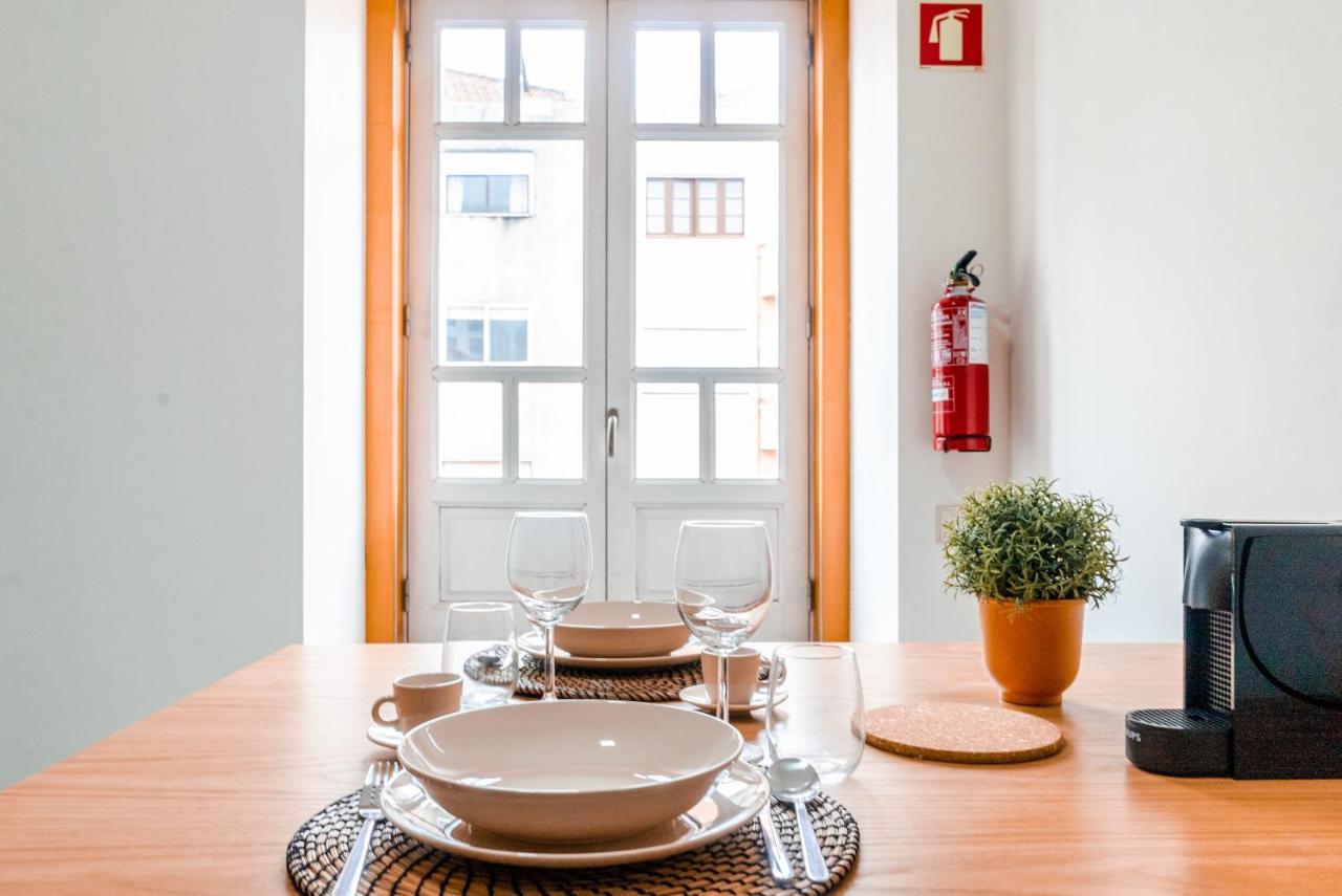 Cozy Studio In The Heart Of Lapa - 5Min Walk To Metro! Порту Экстерьер фото